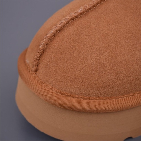 UGG Brown Platform Slip-Ons with Red Trim - Picture 6 of 9